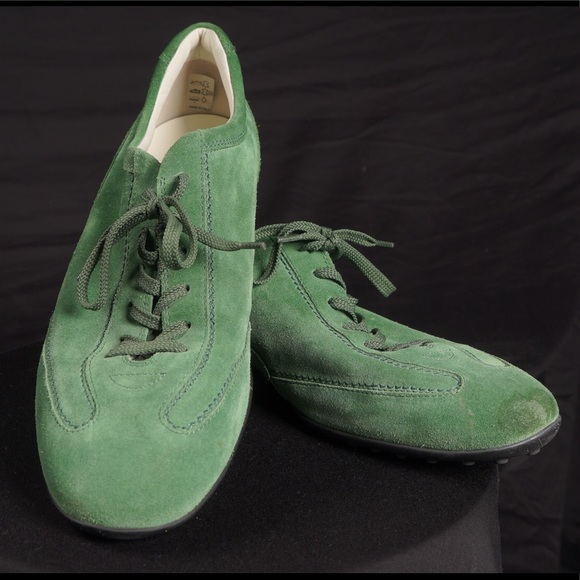 Tod’s Gommino Lace-Up Shoes in Emerald Green Suede - Picture 1 of 5